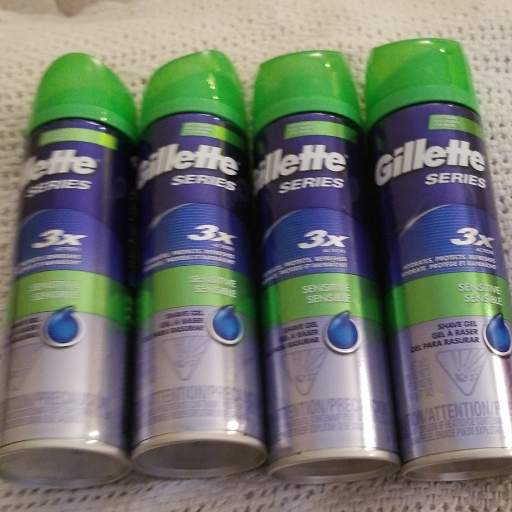4 Gillette Sensitive Skin Gel